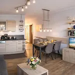 Yachthafenresidenz-wohnung-9108-882 Apartment