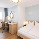 Apartment Yachthafenresidenz-wohnung-9108-882 *